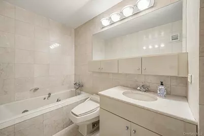 160 W 66th Street #49D, New York, NY 10023 - Photo 22