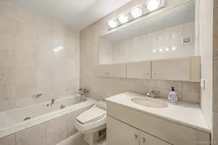 160 W 66th St, New York, NY 10023 - Photo 22