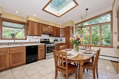 16 Heather Lane, West Nyack, NY 10994 - Photo 6