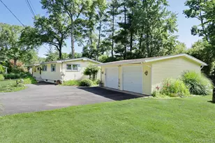 16 Heather Ln, West Nyack, NY 10994 - Photo 2