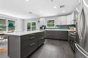 17 Squires Blvd, Hampton Bays, NY 11946 - Photo 14