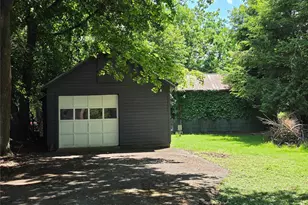 229 Bridge St, Narrowsburg, NY 12764 - Photo 32