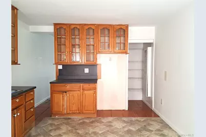 155 W End Avenue, Brooklyn, NY 11235 - Photo 10