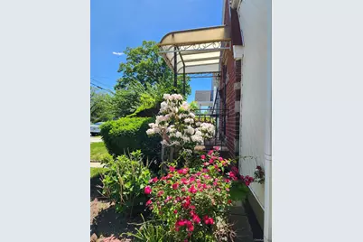 11942 238th Street, Cambria Heights, NY 11411 - Photo 4