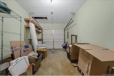 204 Mattituck Court, Melville, NY 11747 - Photo 20