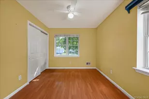 204 Mattituck Ct, Melville, NY 11747 - Photo 14