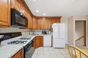 92 W 19th St, Deer Park, NY 11729 - Photo 16