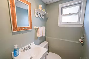 92 W 19th St, Deer Park, NY 11729 - Photo 26