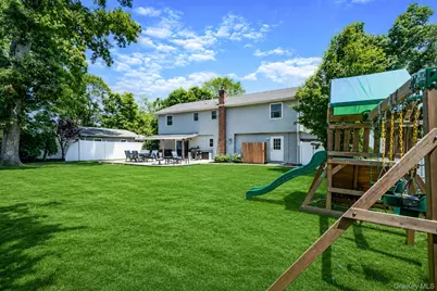 146 Rose Drive, Ronkonkoma, NY 11779 - Photo 10