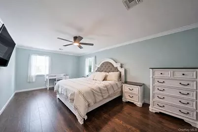 146 Rose Drive, Ronkonkoma, NY 11779 - Photo 28