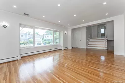 890 Carol Court, Woodmere, NY 11598 - Photo 4