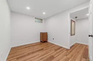 151 Classic Ct, White Plains, NY 10603 - Photo 40