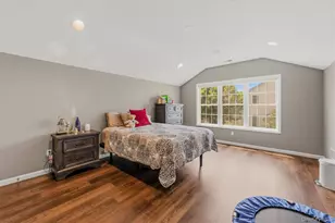 151 Classic Ct, White Plains, NY 10603 - Photo 30