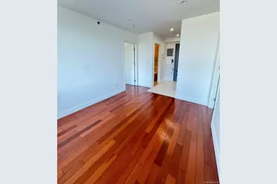 14456 Roosevelt Avenue #5A, Flushing, NY 11354 - Photo 2