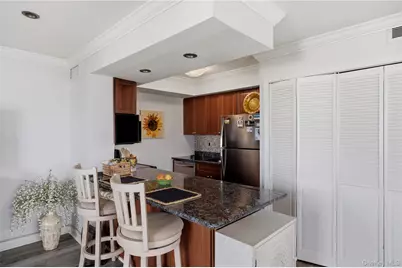 1 Anchorage Way #111, Freeport, NY 11520 - Photo 8