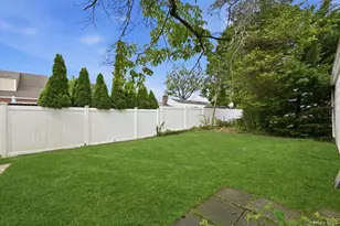 358 Langley Ave, West Hempstead, NY 11552 - Photo 16