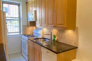 67-25 Clyde St, Forest Hills, NY 11375 - Photo 6
