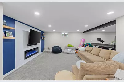 821 Peconic Street, Ronkonkoma, NY 11779 - Photo 22