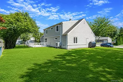 29 Pitchpine Place, Medford, NY 11763 - Photo 26
