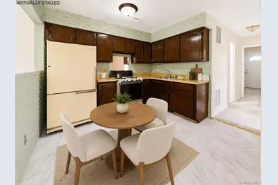 140 Regis Drive, New York, NY 10314 - Photo 10