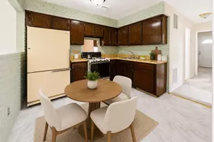 140 Regis Dr, New York, NY 10314 - Photo 10