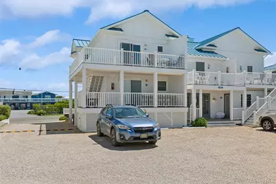 6 Soundview Drive #G, Montauk, NY 11954 - Photo 2