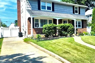 1920 Clemons St, Bellmore, NY 11710 - Photo 38