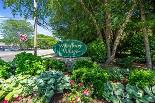 5 Pond Path, Woodbury, NY 11797 - Photo 2