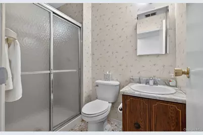 19 Branding Iron Lane, Glen Cove, NY 11542 - Photo 26