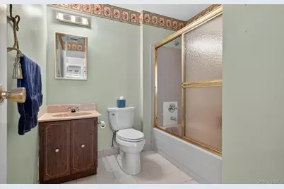 19 Branding Iron Lane, Glen Cove, NY 11542 - Photo 24