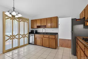 19 Branding Iron Ln, Glen Cove, NY 11542 - Photo 14