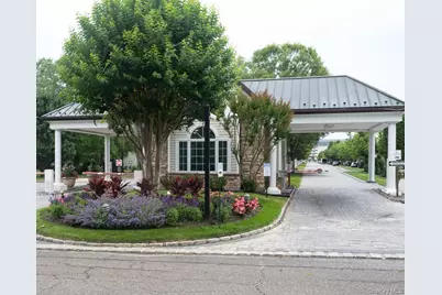 100 Harbor View Drive #251, Port Washington, NY 11050 - Photo 2