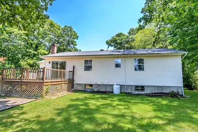 423 Free State Drive, Shirley, NY 11967 - Photo 34