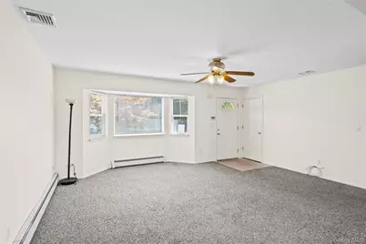 423 Free State Drive, Shirley, NY 11967 - Photo 6