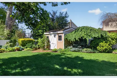 88 Philadelphia Avenue, Massapequa Park, NY 11762 - Photo 28