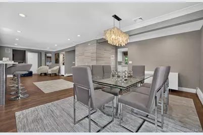 12 Locust Lane, Roslyn Heights, NY 11577 - Photo 10