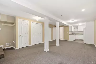 300 McKinley Terrace, Centerport, NY 11721 - Photo 20