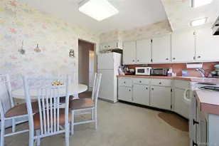 826 Fulton St, Valley Stream, NY 11580 - Photo 4