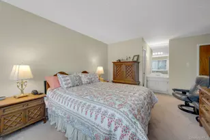1490 Shore Dr, Bronx, NY 10465 - Photo 14
