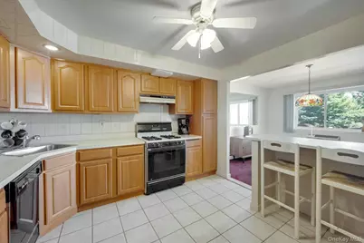 1490 Shore Drive #4F, Bronx, NY 10465 - Photo 6