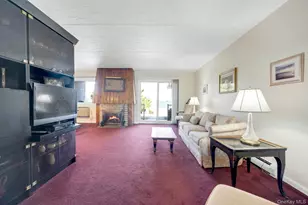 1490 Shore Dr, Bronx, NY 10465 - Photo 10