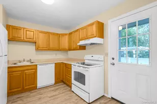 66 Norfleet Ln, Coram, NY 11727 - Photo 6