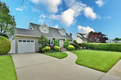 1872 Chester Drive, East Meadow, NY 11554 - Photo 2