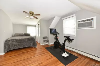 1872 Chester Drive, East Meadow, NY 11554 - Photo 18