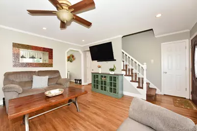 1872 Chester Drive, East Meadow, NY 11554 - Photo 6