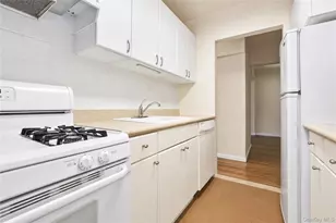 28-02 141st St, Flushing, NY 11354 - Photo 16