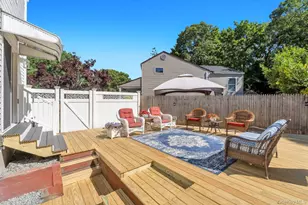 22 Wagon Ln E, Centereach, NY 11720 - Photo 8