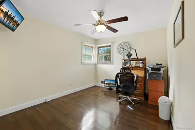 5 Pine Hill Lane, Dix Hills, NY 11746 - Photo 20