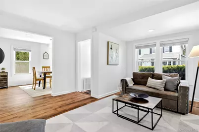 12 Smull, Port Washington North, NY 11050 - Photo 4