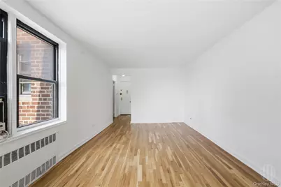 3727 86 #6N, Jackson Heights, NY 11372 - Photo 4
